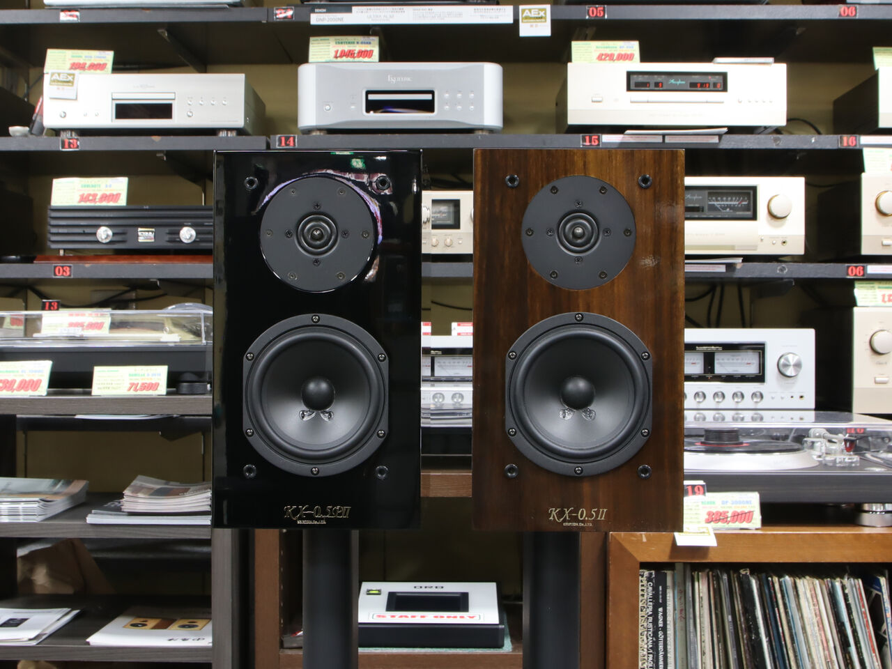 KRIPTON がまた塗った！KX-0.5PIIの展示開始です！ : オーディオ