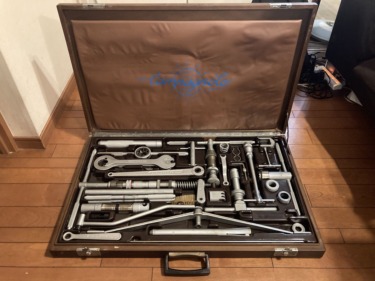 技士合格・還暦記念はカンパニョーロ大工具セット : austintexasの