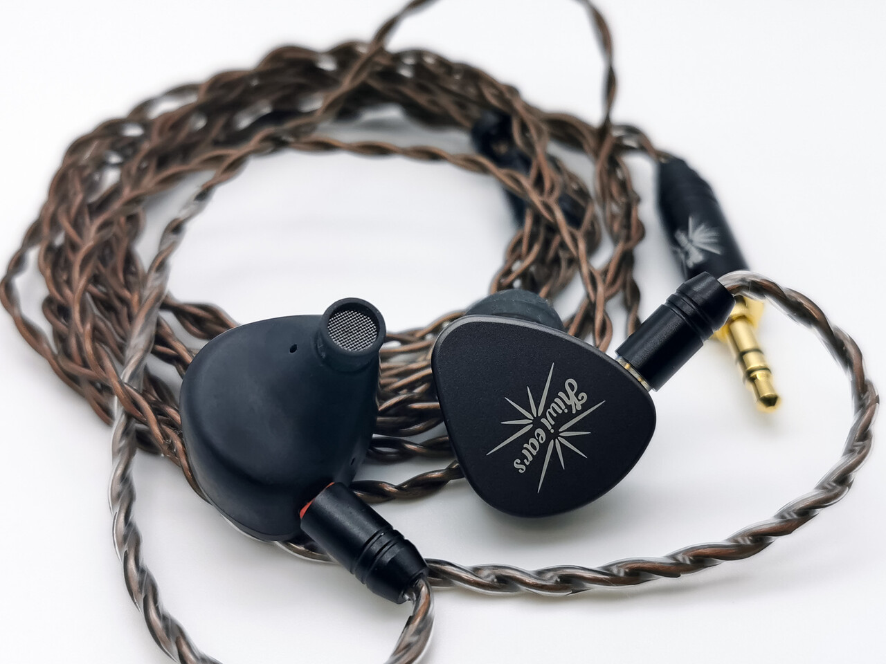 Kiwi Ears Melody」 12mm平面ドライバー搭載。ポテンシャルを引き出す