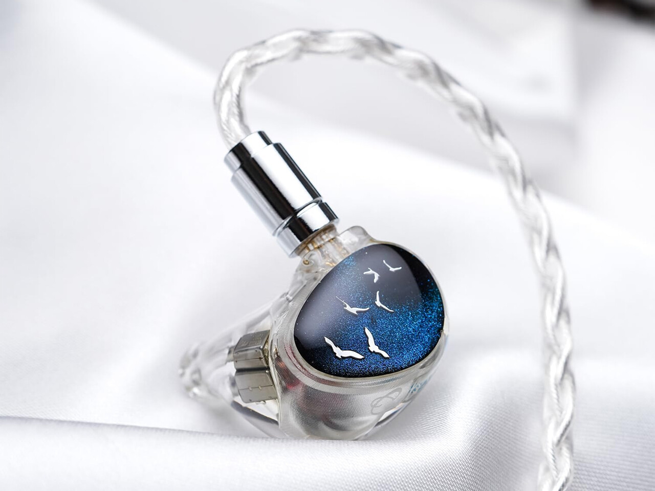 新製品情報》 「Kinera Celest PhoenixCall」 1DD+2BA+2FPD(マイクロ