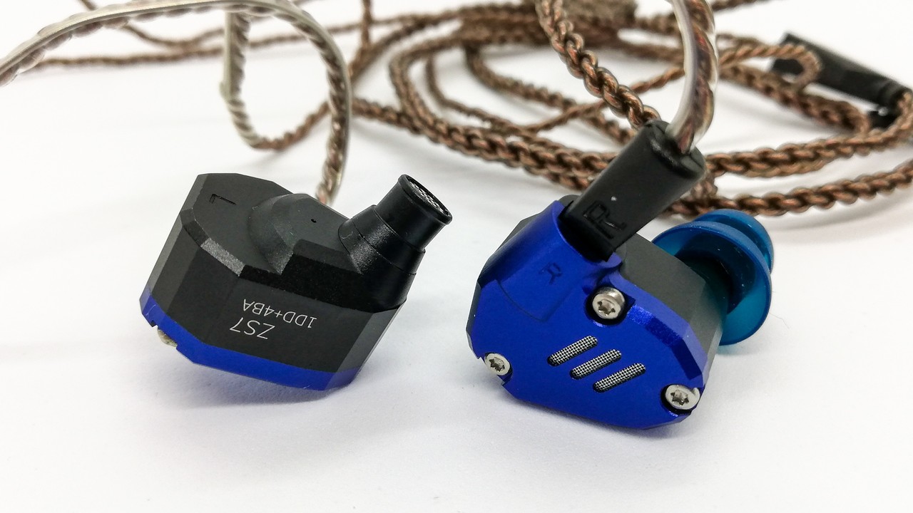 KZ ZS7」 今度は楽しさを実感できる中低域サウンドが魅力的。全く別の