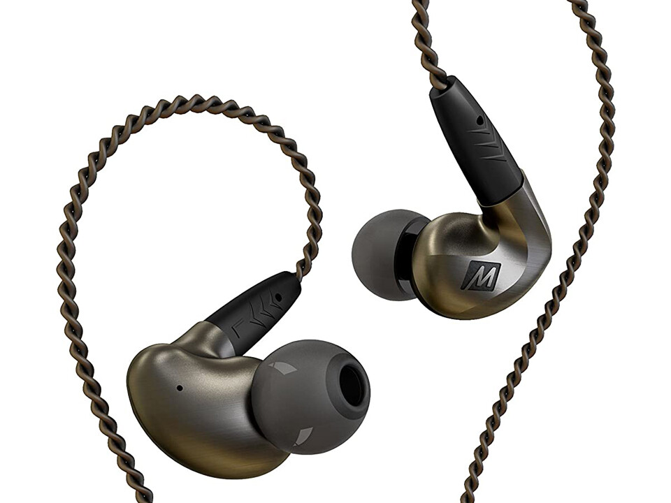 棚からレビュー】 「MeeAudio Pinnacle P1」 抜群の音場感とクリアで