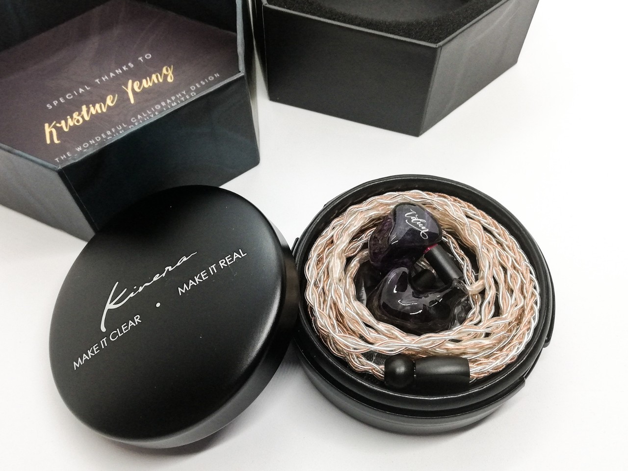 Kinera IDUN Deluxe」 とにかく美しいスタビウッド製シェルと音場感