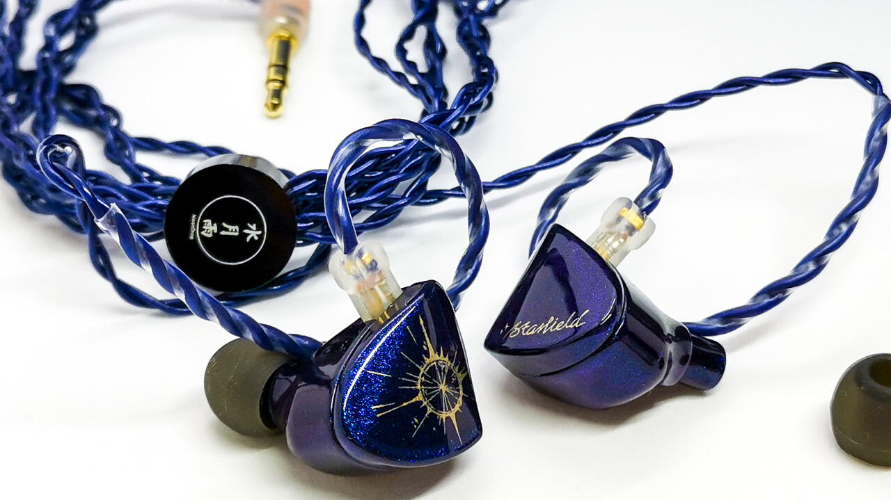 水月雨「Moondrop Starfield」 星空をイメージした金属シェルが美しい