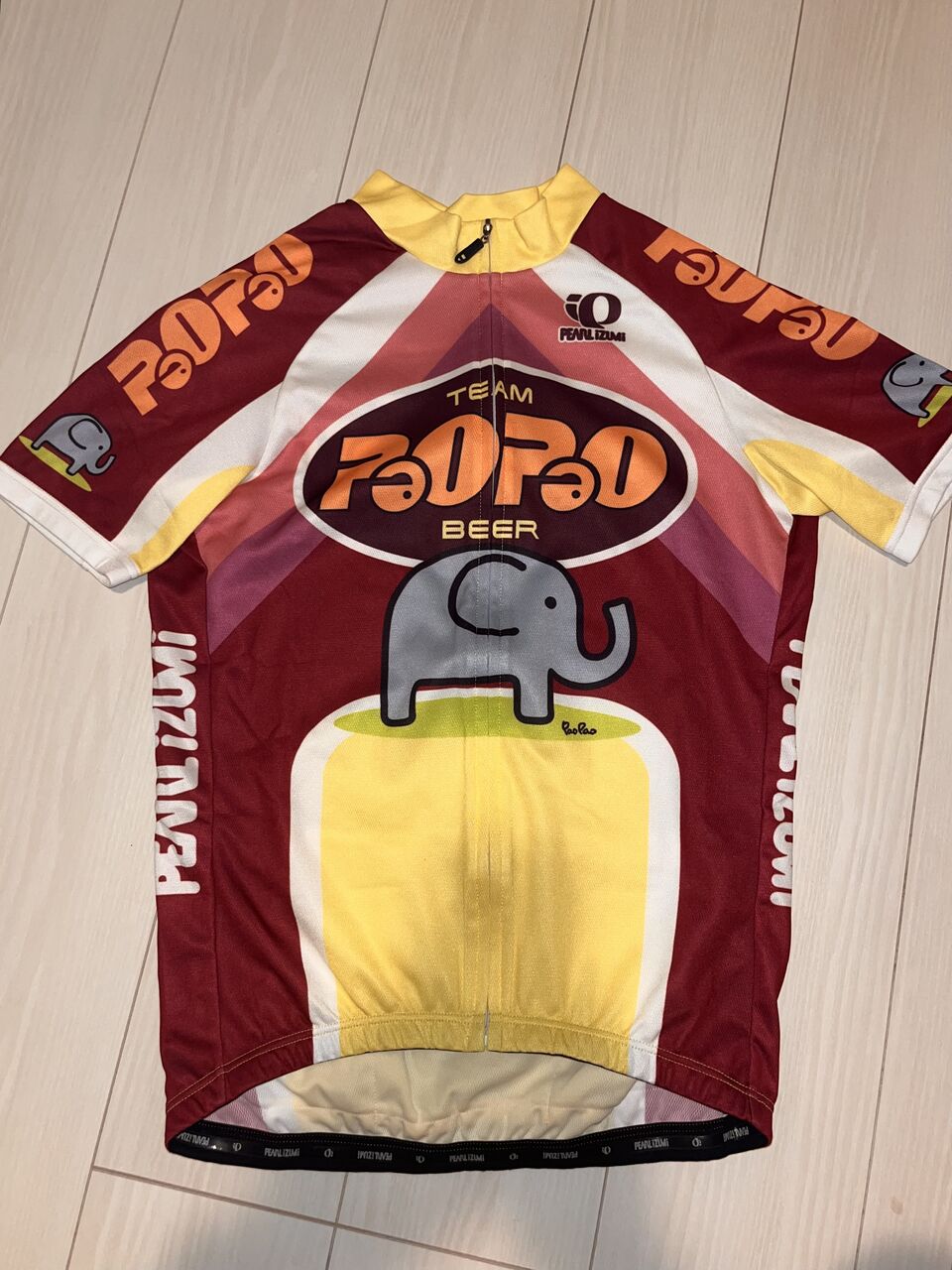 パオパオビール パオパオジャージ スーツケースの渡り鳥ver. 新旧比較