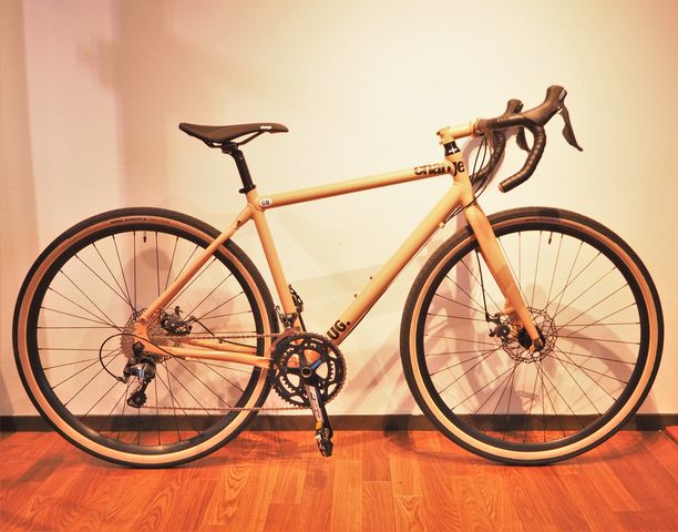 継続カラーも根強い人気。charge bikes PLUG.3入荷！ : K&M CYCLE BLOG