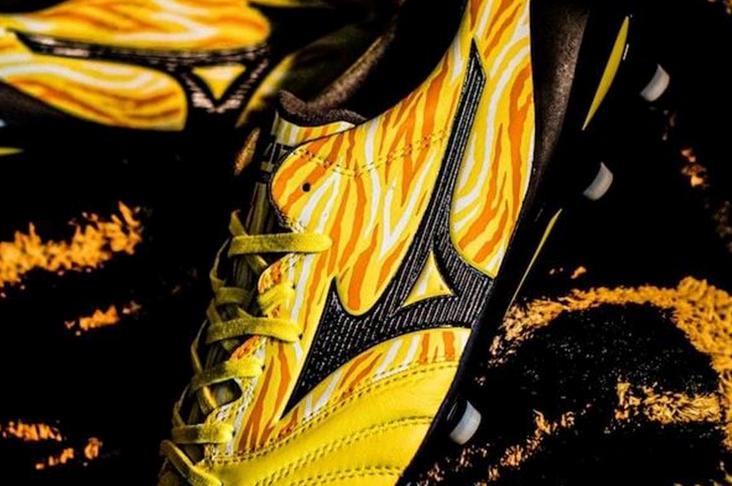 ミズノ モレリアネオ2 Korean Tiger 登場 (海外限定販売カラー