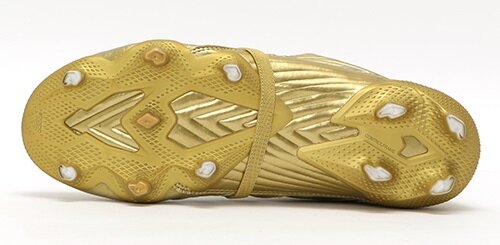 幻のゴールド！ジダンが履いたプレデターアブソリュートの復刻版が数量