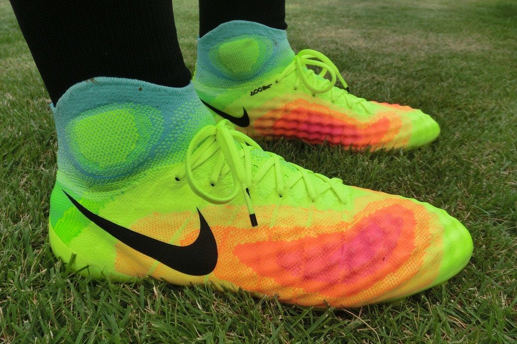 レビュー】 ナイキ マジスタオブラ2 FG 評価 : Kohei's BLOG サッカー