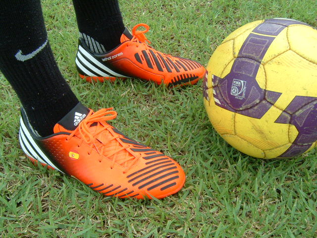 アディダス プレデター リーサルゾーン ジャパン HG インプレ