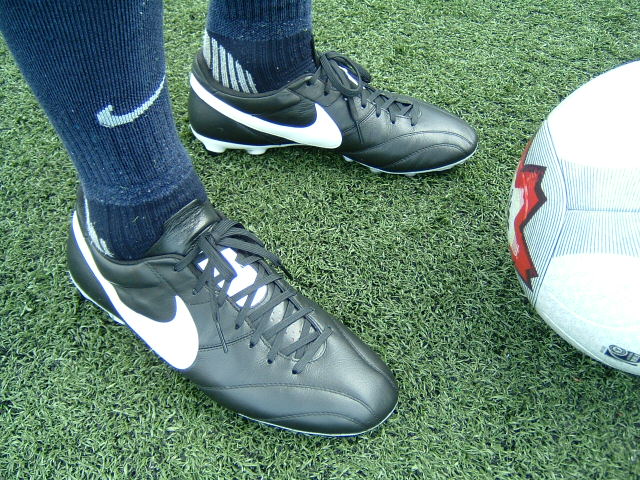ナイキ ティエンポ プレミア FG レビュー : Kohei's BLOG サッカー
