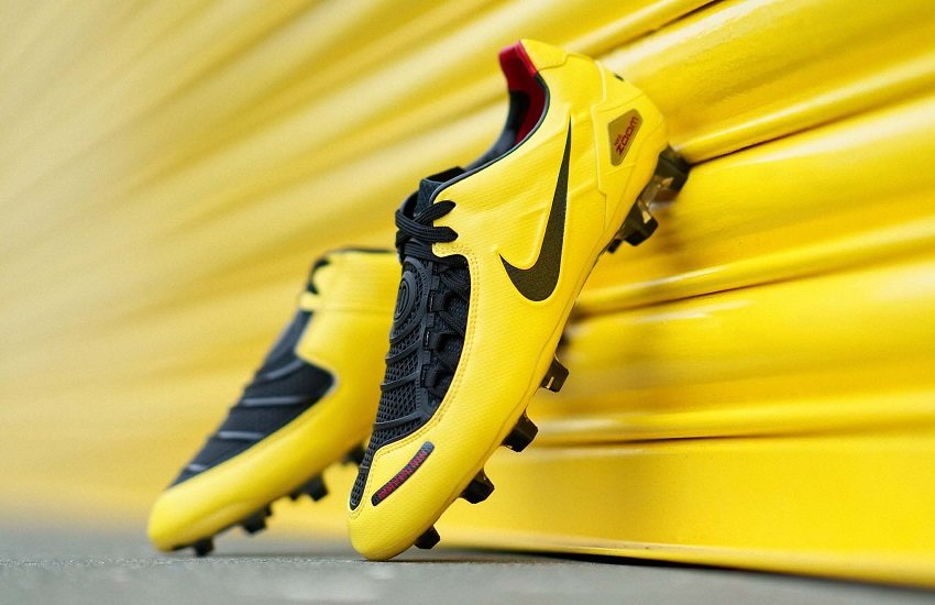 復刻版】 ナイキ トータル90レーザーFG SE イエローリメイク 全世界