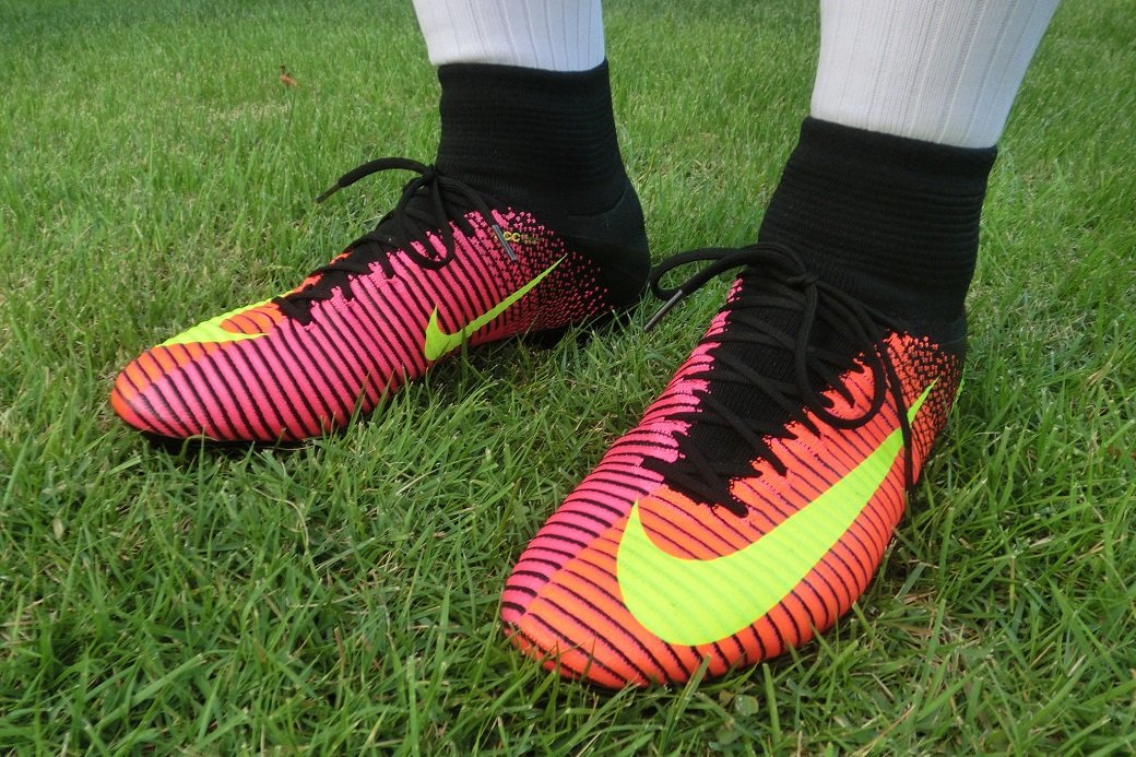 レビュー】 ナイキ マーキュリアルスーパーフライ6エリートFG 評価