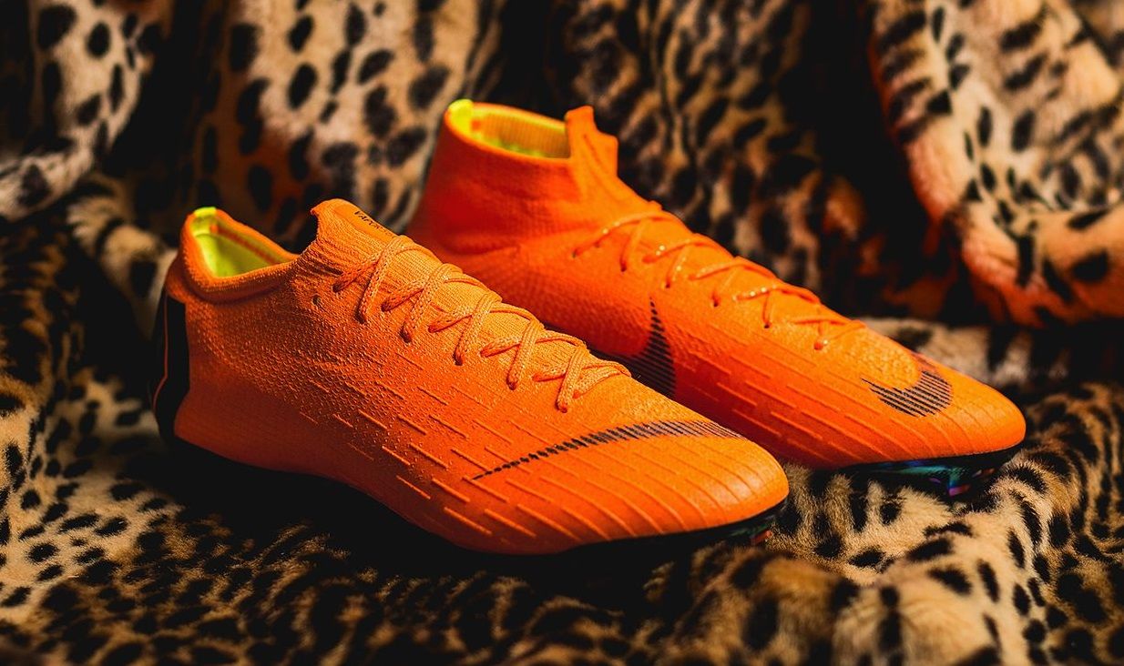 新型】 ナイキ マーキュリアルスーパーフライ6 エリート & ヴェイパー