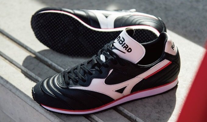 ミズノ モレリアスニーカー1985 & 財布 & 名刺入れ 数量限定発売