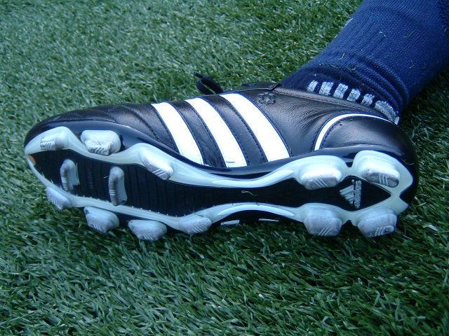 アディダス アディピュア TRX FG レビュー : Kohei's BLOG サッカー