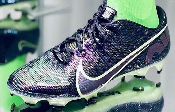 追記】ナイキ「マーキュリアルエアズームウルトラSE FG」が日本でも