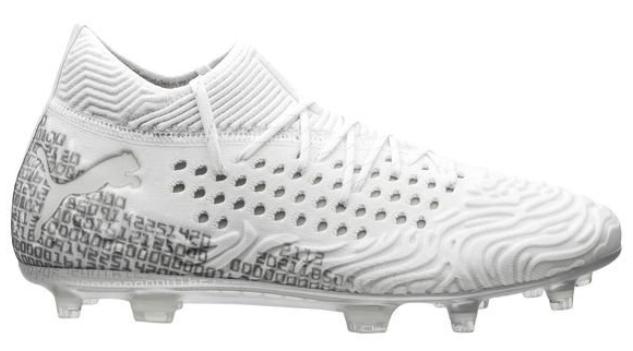 日本代表MF堂安律が特別仕様のPUMAフューチャー19.1を着用 : Kohei's