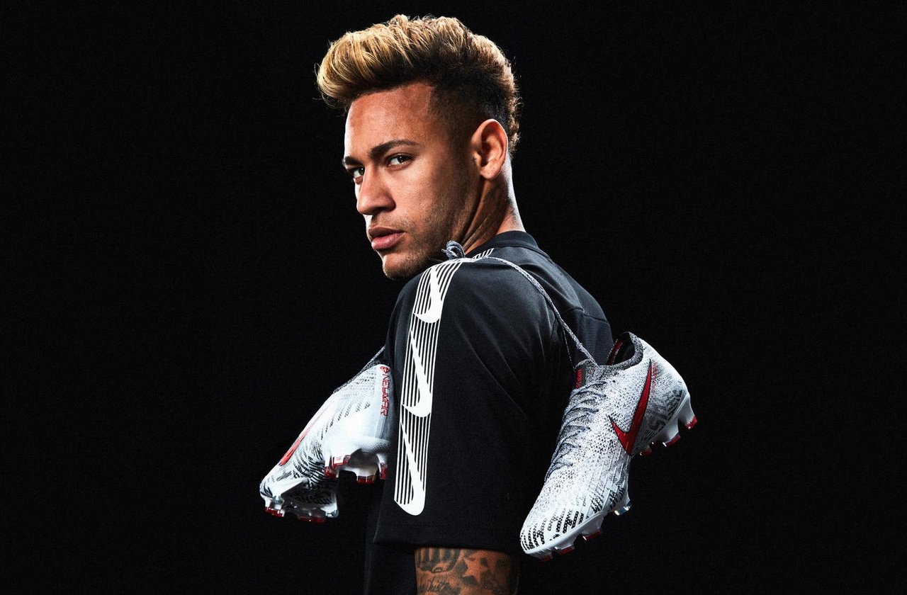 新色】 ナイキ マーキュリアル ネイマール着用スパイク SHHH PACK 正式