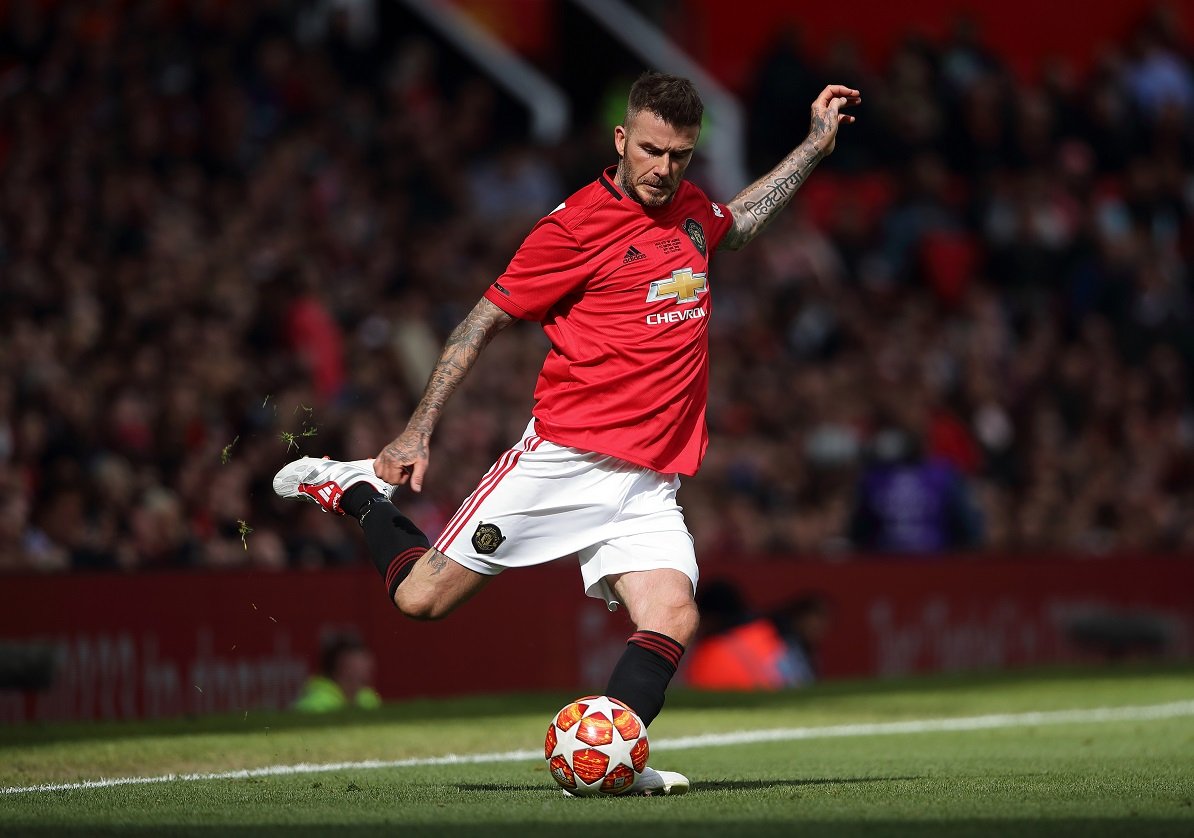 ベッカムがチャリティーマッチで復刻版プレデタープレシジョンDB FG/AG