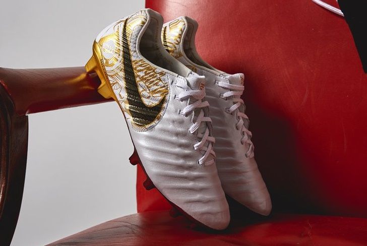 セルヒオ・ラモス着用スパイク】 ナイキ ティエンポレジェンド7 SR4 FG