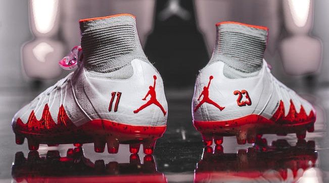 ネイマールxジョーダン コラボ】 ナイキ ハイパーヴェノム2 NJR FG 白