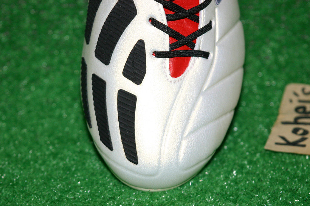 詳細】 アディダス プレデターマニアFG 復刻版 シャンパンパック