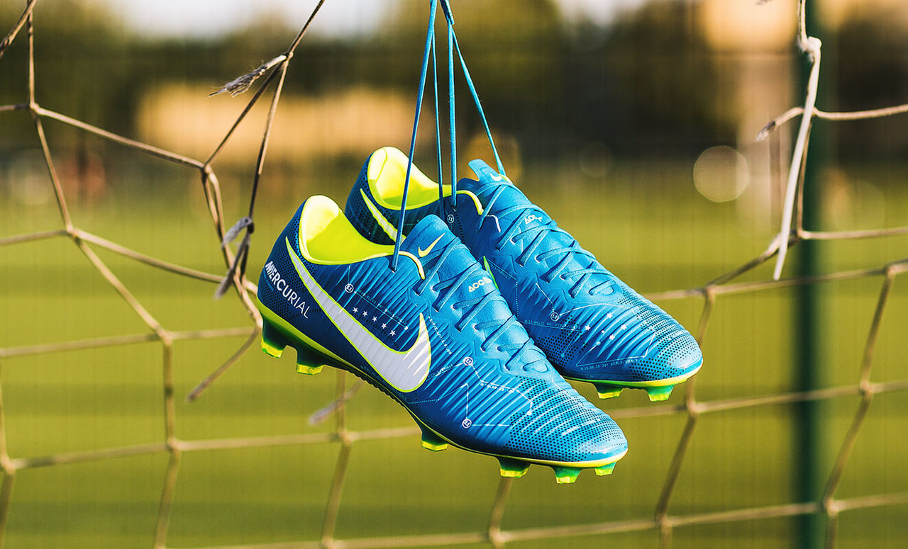 サッカースパイクNIKEマーキュリアルACC 【公式通販】