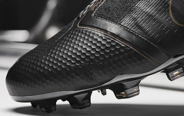 NIKE ファントムヴェノムエリートFG テッククラフトパック 正式公開