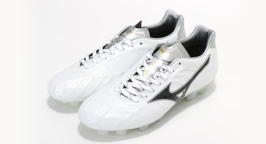 新色】 ミズノ レビュラV1 JAPAN （本質の白＋増幅の青） : Kohei's