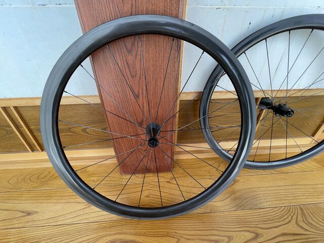 LWC ホイール」ヒルクライム向け超軽量カーボンホイールのインプレ
