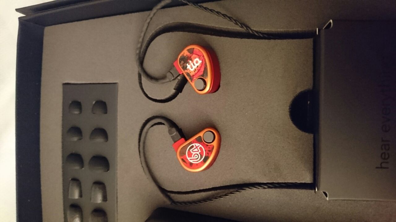 64audio U18 Tzar : 唯耳独尊 ～イヤホン ポタアン レビュー ～