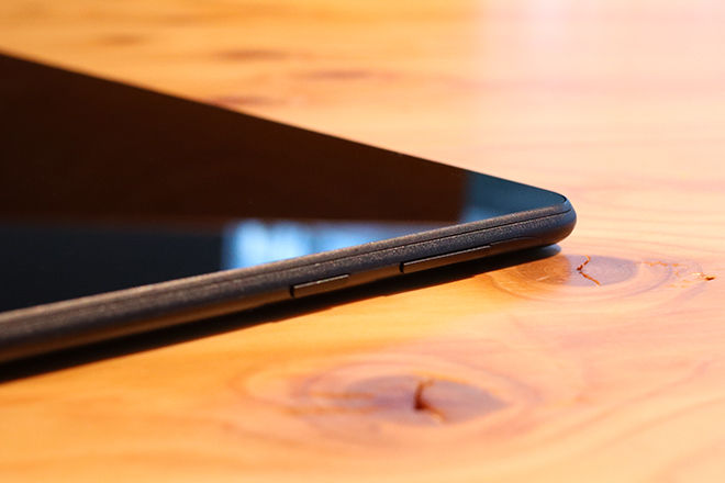 端末レビュー】10.1インチ大画面タブレットが登場。ビジネスもエンタメ