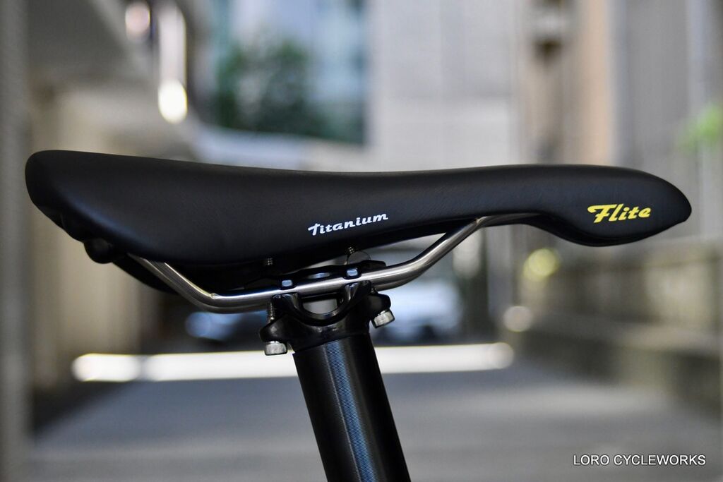 軽量化のカスタムにFliteサドルのご紹介。 : LORO CYCLE WORKS
