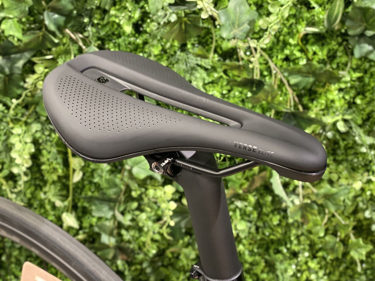 Bontrager】軽くて快適なサドル : LORO bicycles 駒沢公園店blog