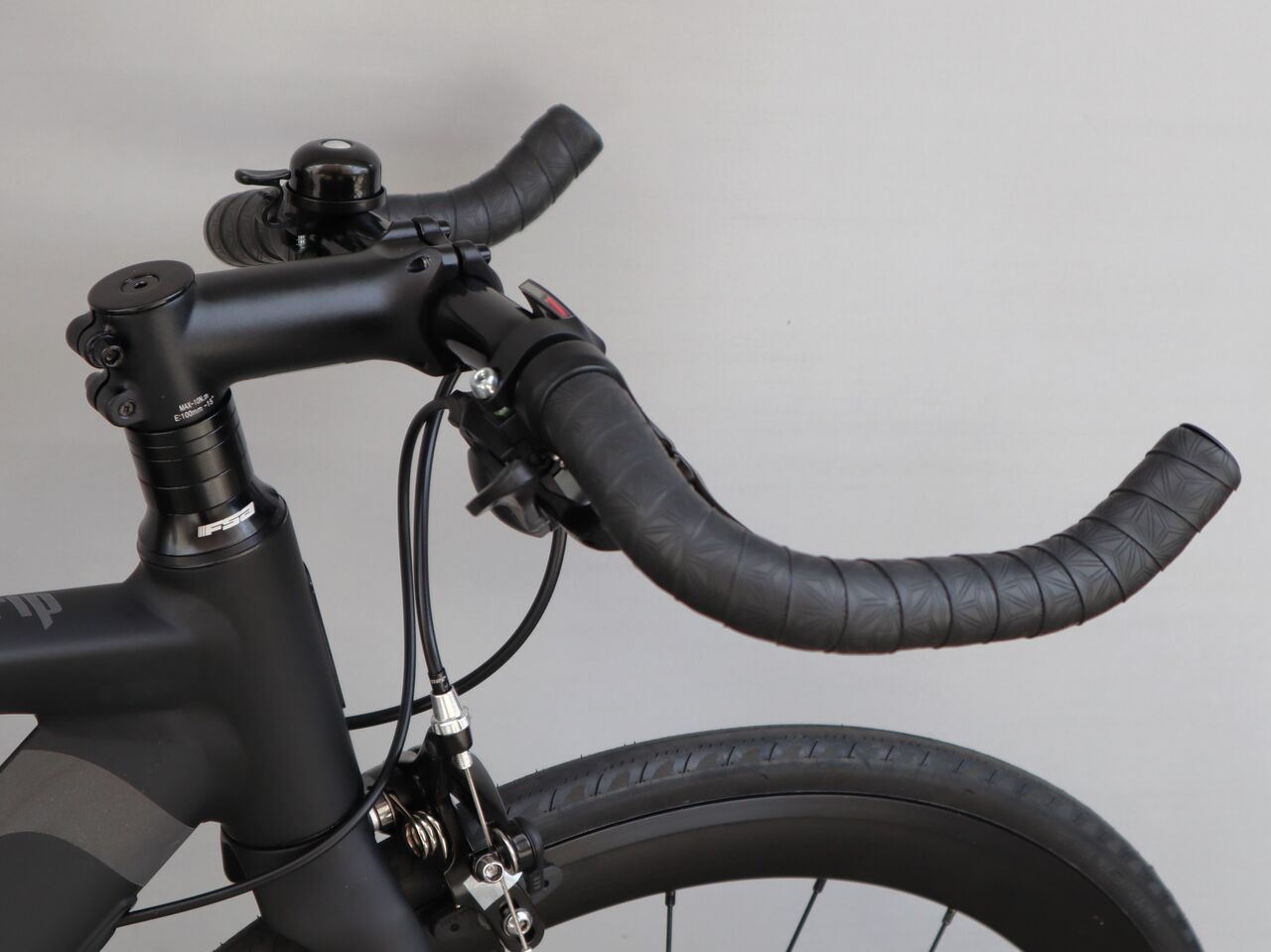 シフター、ブレーキレバーがそのまま使えるブルホーン【橋輪Blog】 : 橋輪