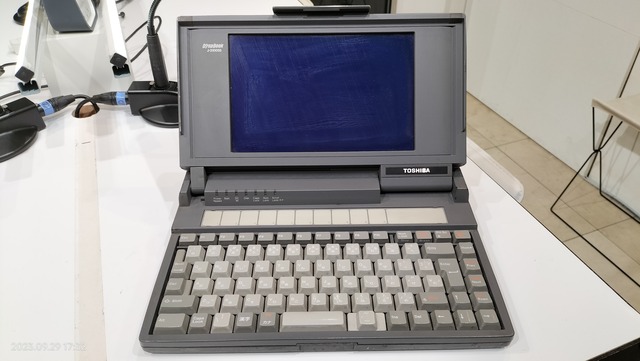 1989/平成1/TOSHIBA/DynaBook/J-3100SS 001モデル/初代ダイナブック