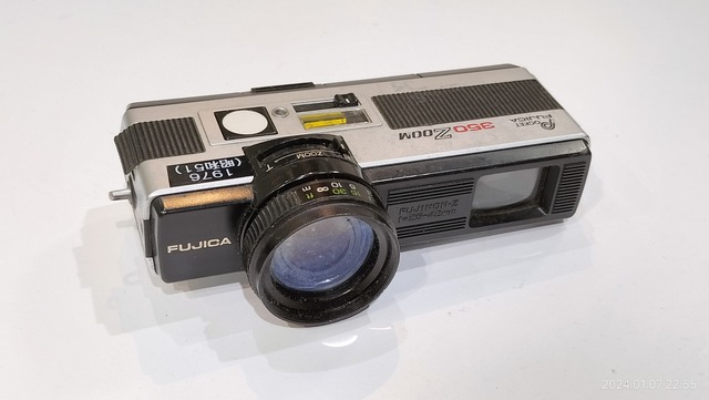 1976/昭和51/FUJIFILM/Pocket Fujica 350 ZOOM/光学1.7倍/110カメラ