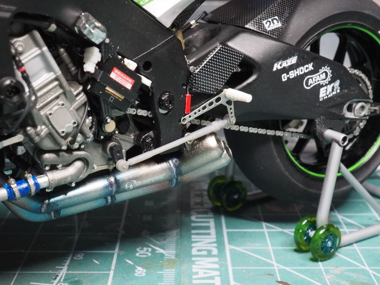 作る タミヤ KAWASAKI Ninja ZX-RR 1/12「その15 完成・・・とトラブル