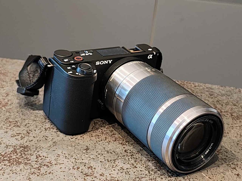 写真・動画アリ】レンズ交換式ミラーレス！SONY「VLOGCAM ZV-E10 II