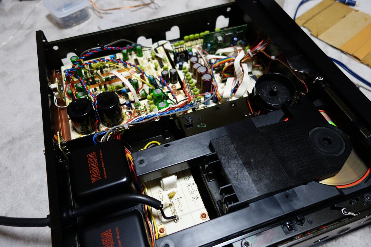 YAMAHA CDX-2200 通電確認のみジャンクを入手しました : アンプジャン