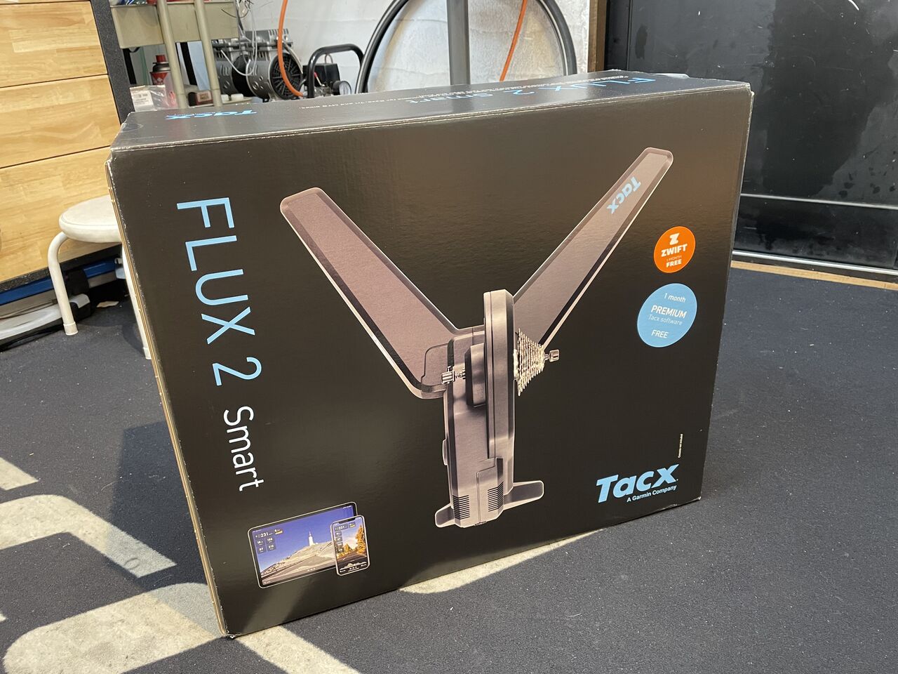 TacxスマートローラーでZWIFT生活を始めましょう！【FLUX 2 Smart紹介