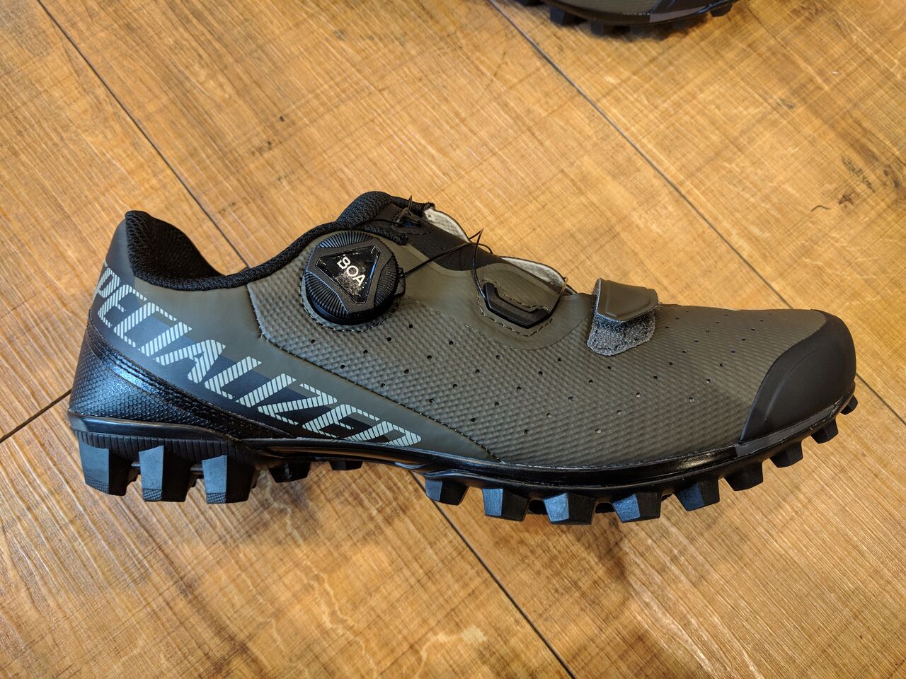 こんなビンディングシューズが欲しかった！SPECIALIZED RECON2.0をご