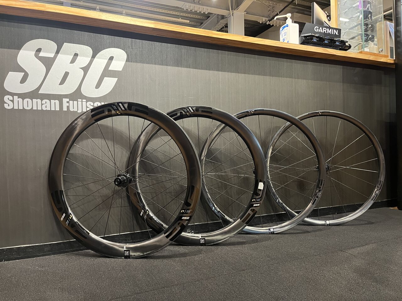 超人気の幻ホイール”ENVE SES 2.3＆4.5″緊急入荷！！ – SBC