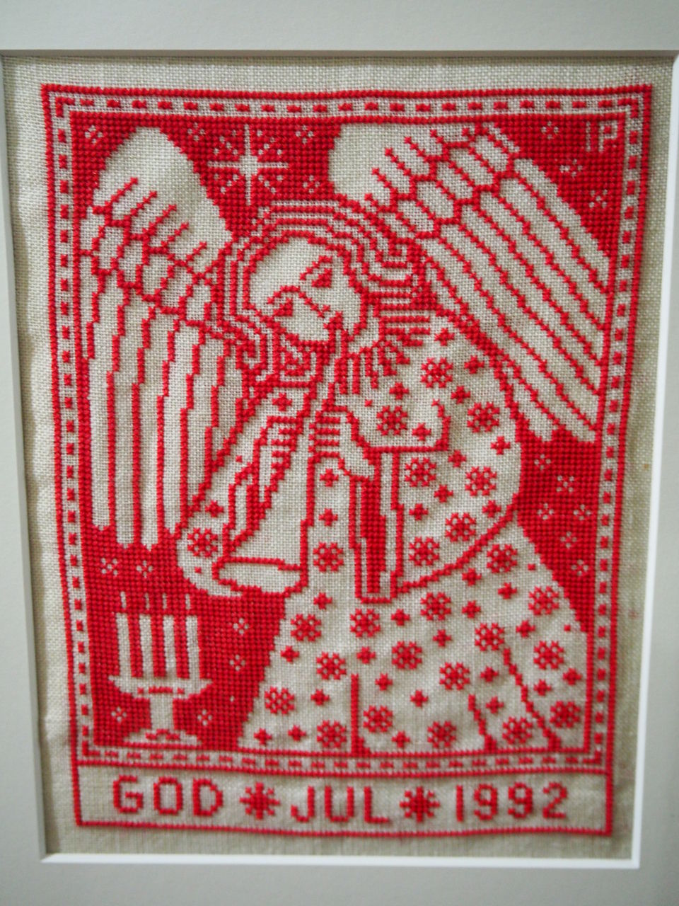 スウェーデンのクロスステッチ クリスマスカレンダー : サウンド オブ