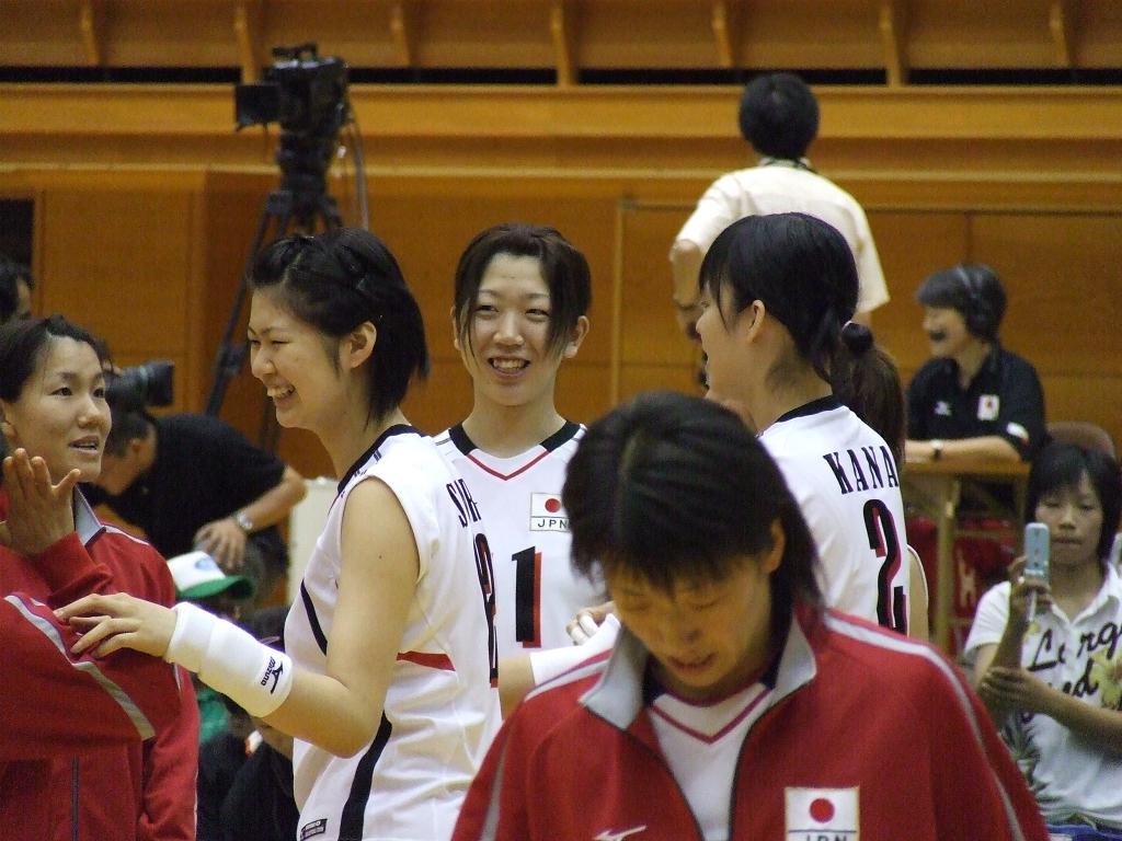 月刊 荒木絵里香 : 彼女はバレーボーラー