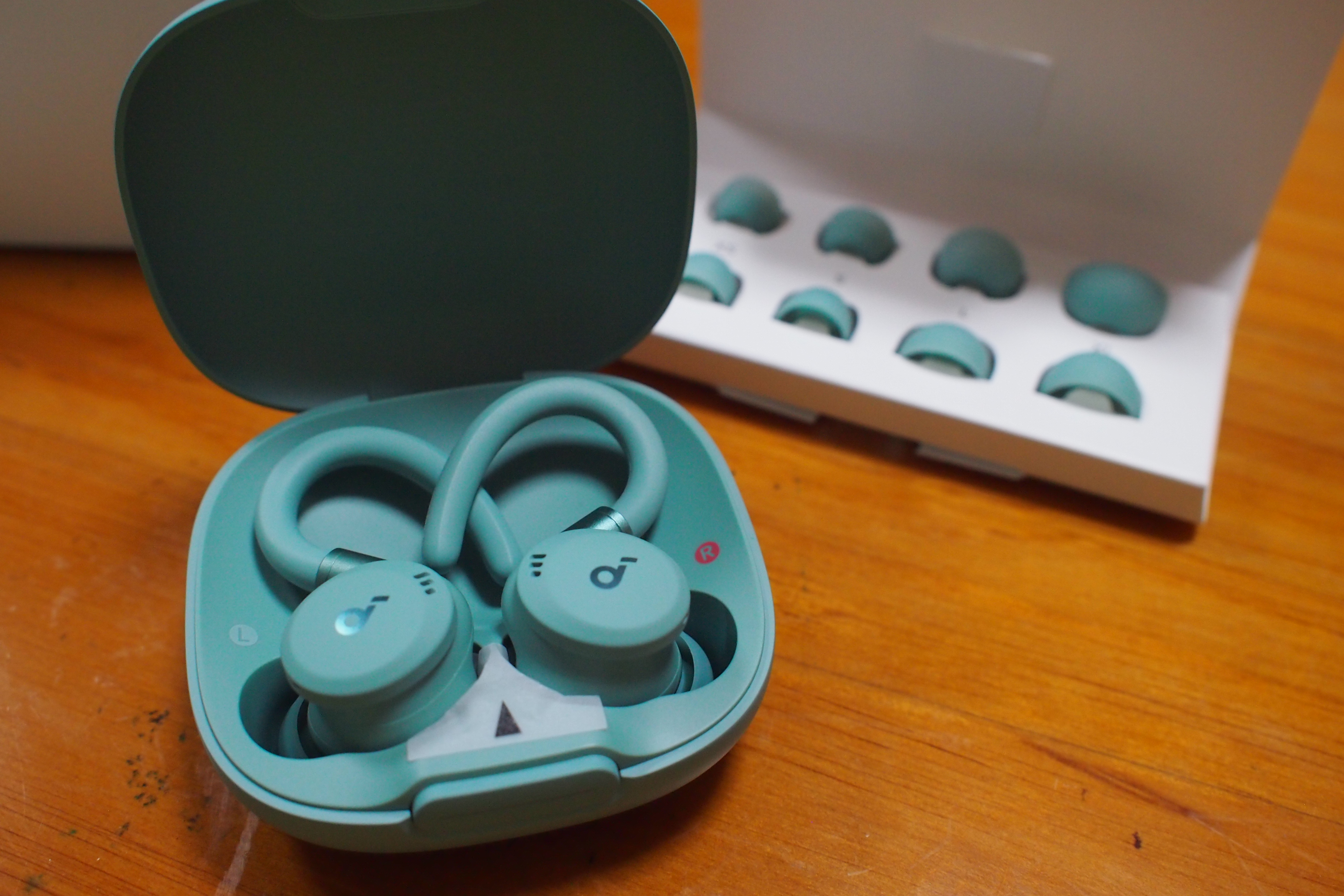 Anker Soundcore Sport X20 : Days of Guitar and Mac