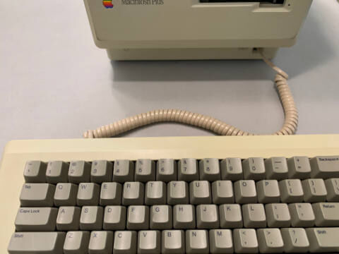 128K, 512K, Plus用キーボードケーブル販売中 : VC社長日記