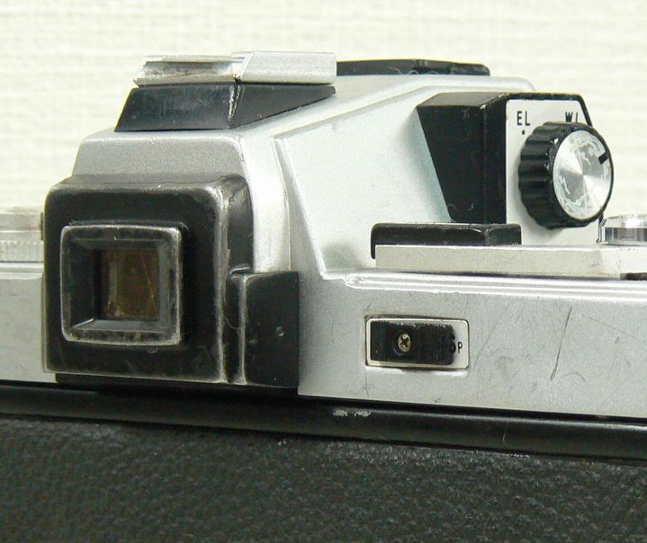 第375回目 リコーフレックスTLS401 : ポンコツとうさんの「カメラの写真」