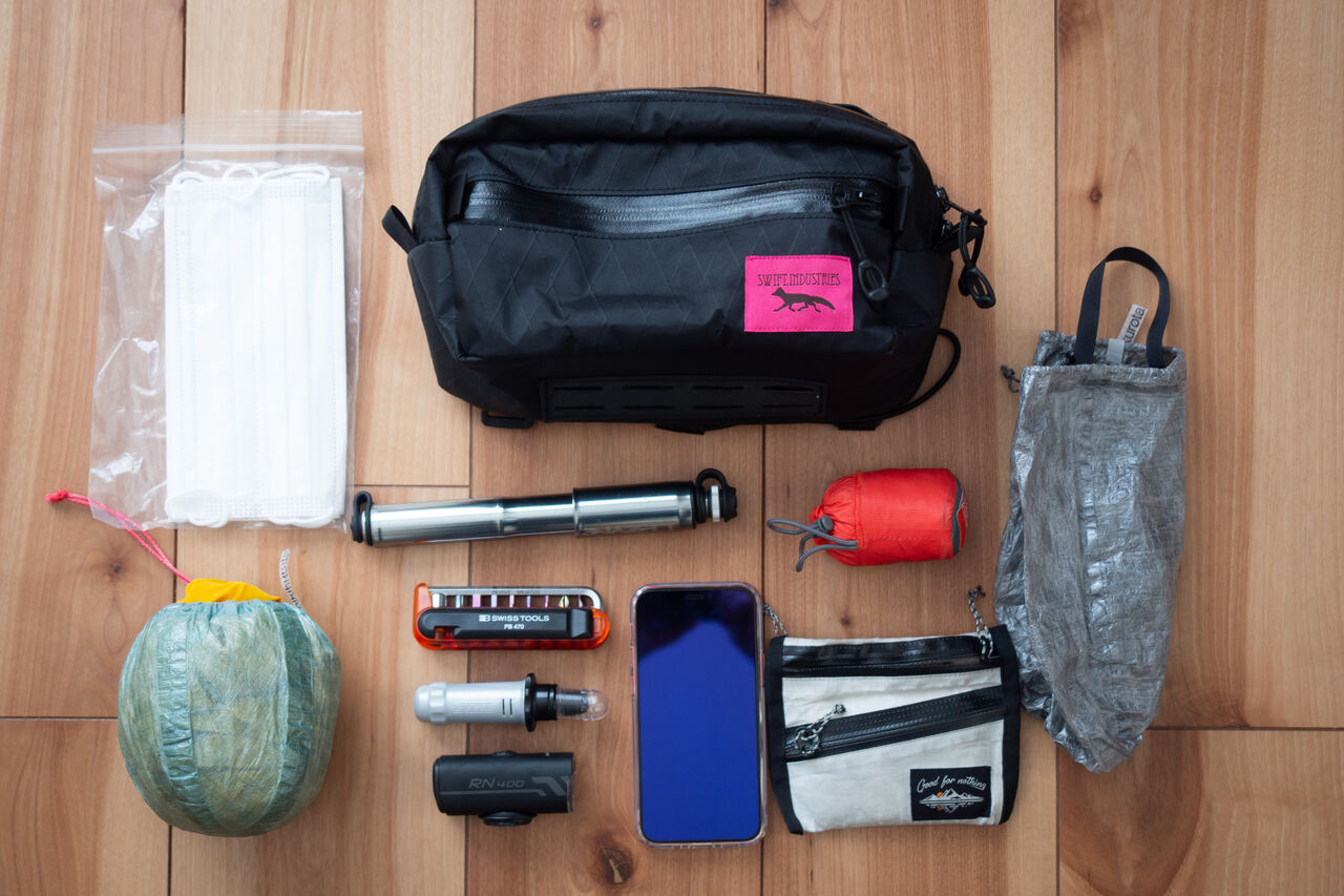 お気に入りのフロントバッグ [SWIFT INDUSTRIES kestrel handlebar bag